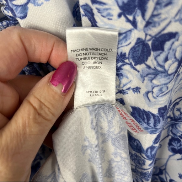 Laura Ashley Shortie Wrap Robe - Iconic Blue/White Floral China Print, Size Med - Picture 7 of 7